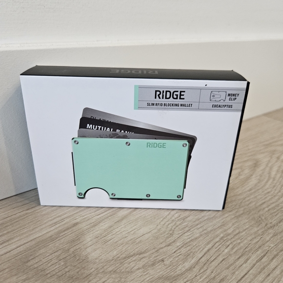 NEW Ridge Wallets - RFID Blocking / Magnet Safe (Multiple) - Picture 2 of 10